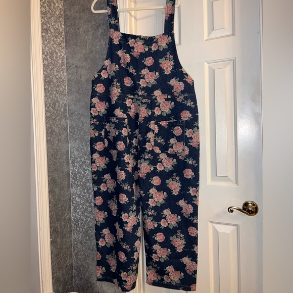 NWT EASEL Floral Distressed Oversized Blue Jean Denim Overalls / Jumpsuit - Picture 7 of 15